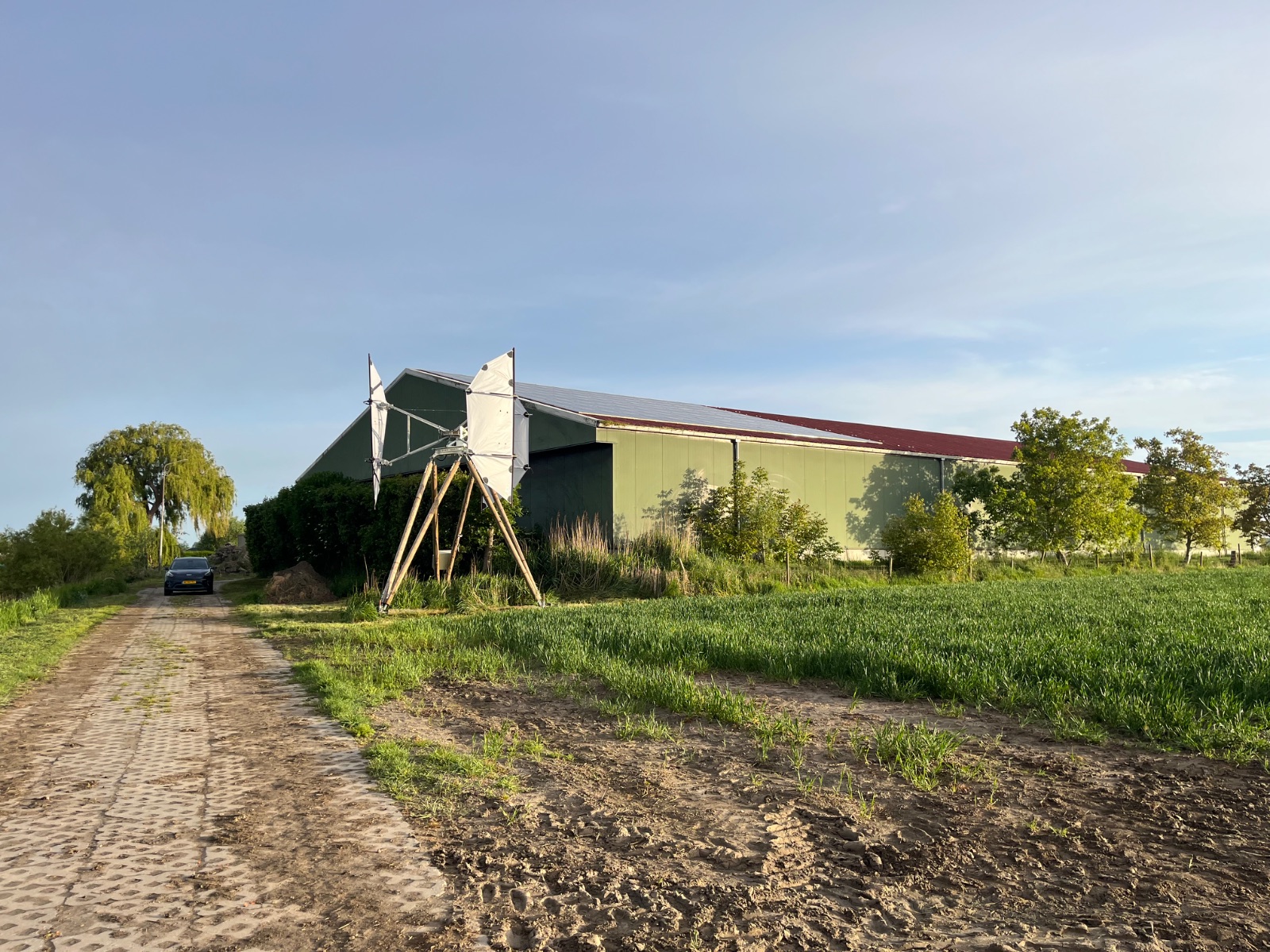 BLOwN Turbines koppelt windturbine aan accu en energiebeheer (6)